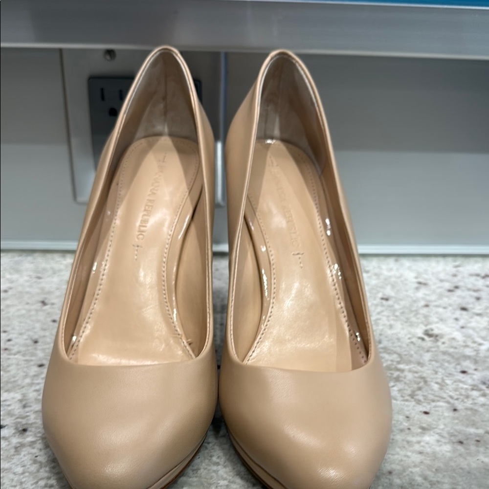 Elegant Beige Women's Pumps